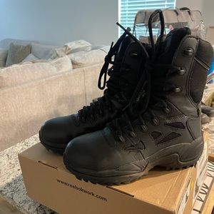 NBW REEBOK WOMENS TACTICAL BOOTS 8